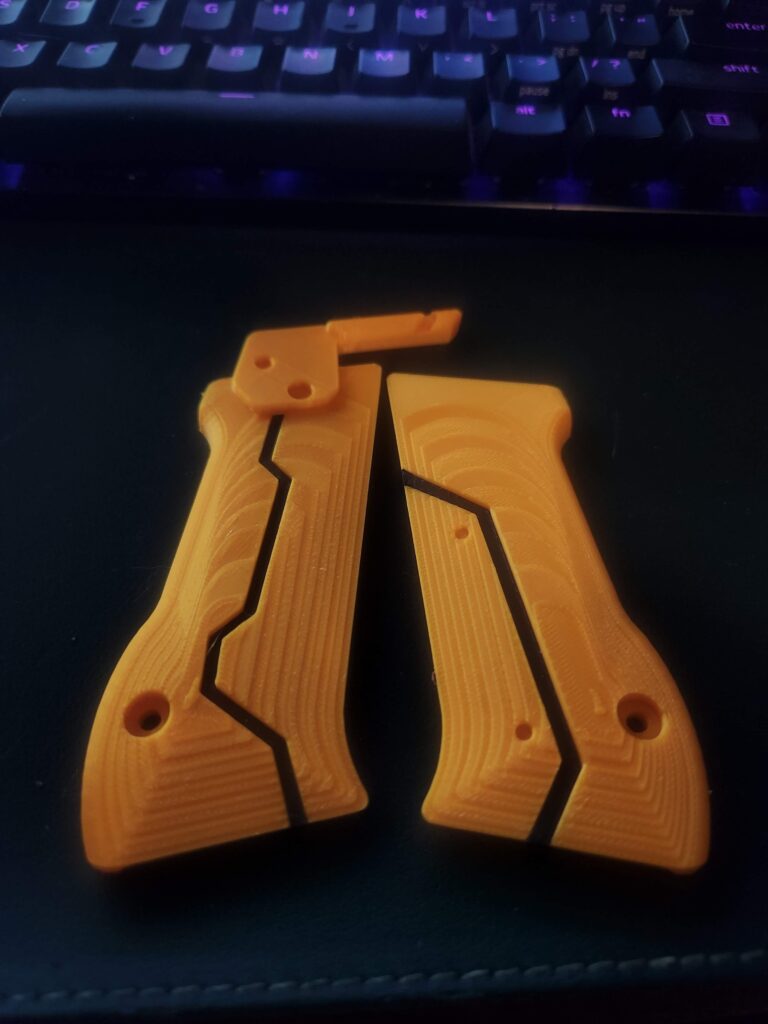Fused deposition modeling colored parts