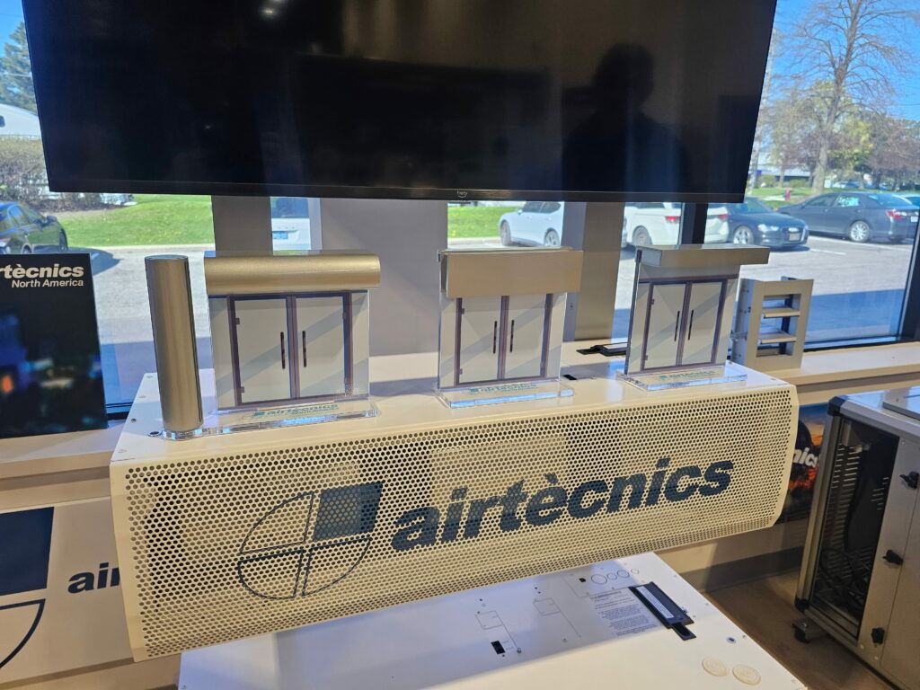 Airtecnics display unit